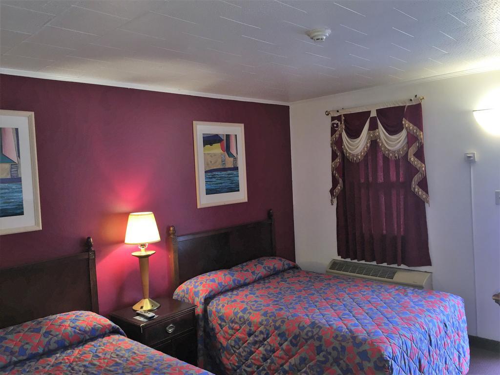 Budget Inn Wrightstown Экстерьер фото